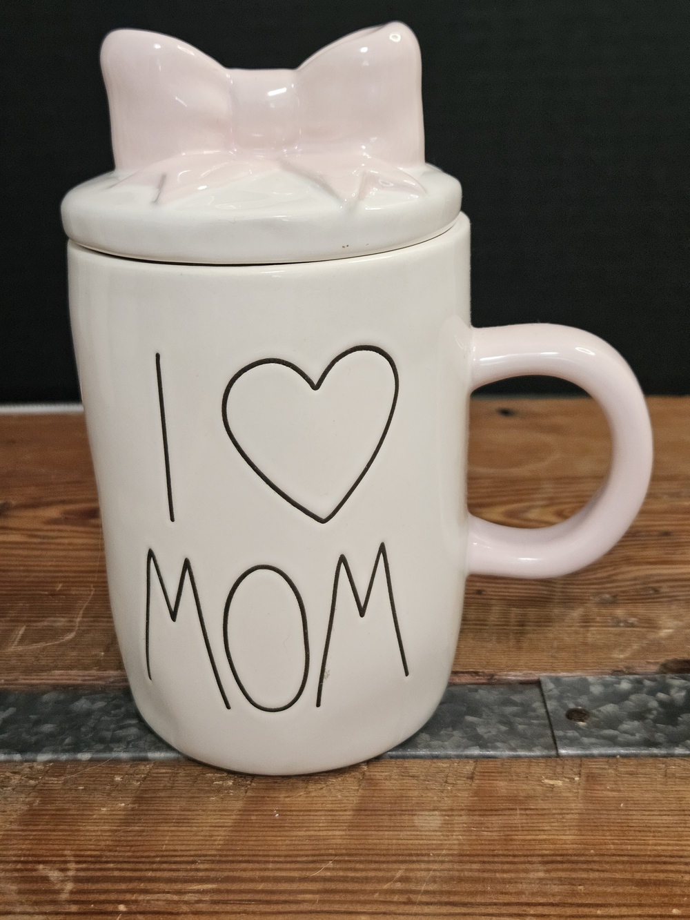 Rae Dunn I Heart Mom Ceramic Mug with Pink Lid and Handle